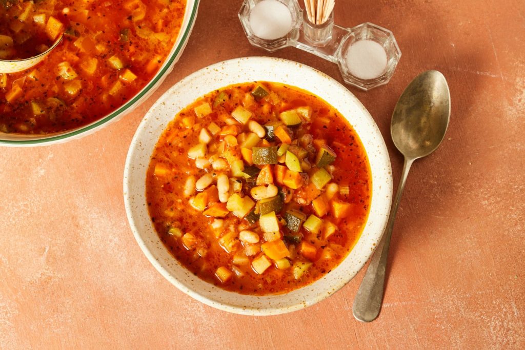 Fehérbabos minestrone leves recept | Street Kitchen