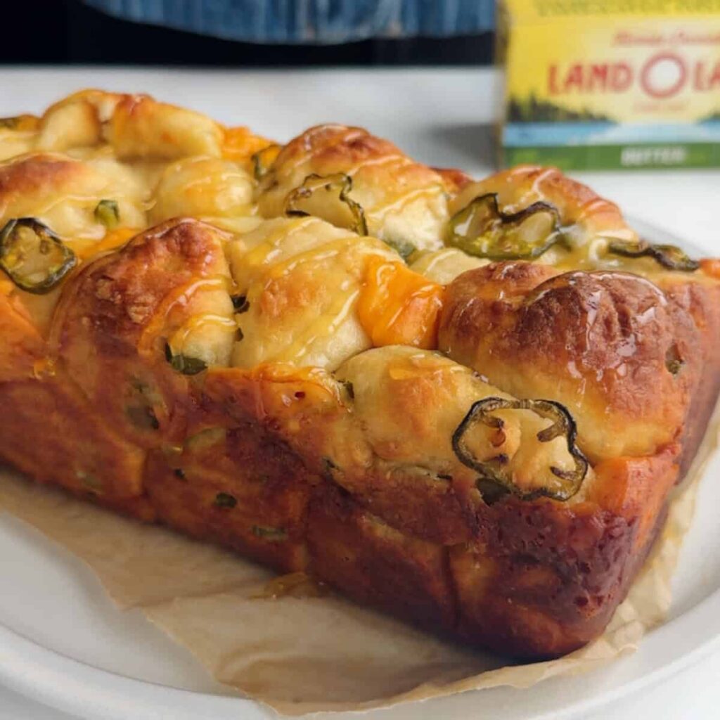 Jalapeño Cheddar túrós összehúzható kenyér
